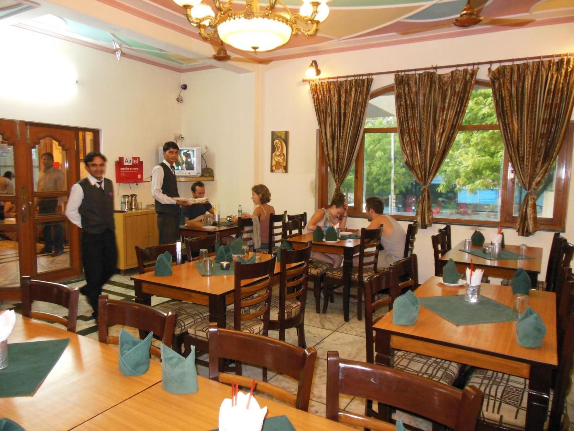 Hotel Taj Plaza, Vip Road, Agra Agra  Extérieur photo