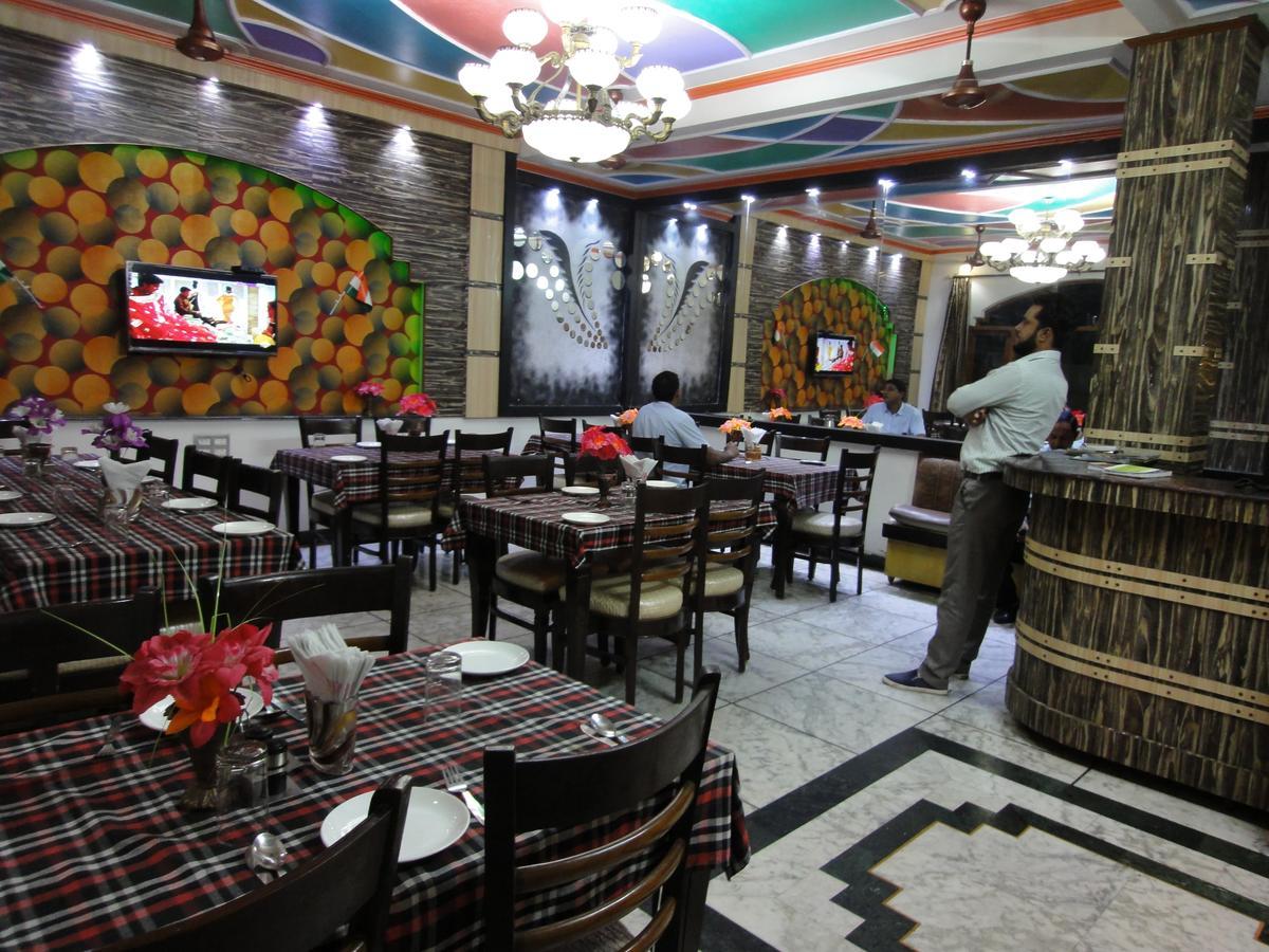 Hotel Taj Plaza, Vip Road, Agra Agra  Extérieur photo