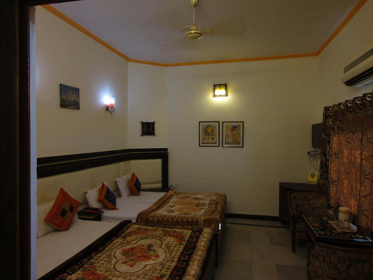 Hotel Taj Plaza, Vip Road, Agra Agra  Extérieur photo