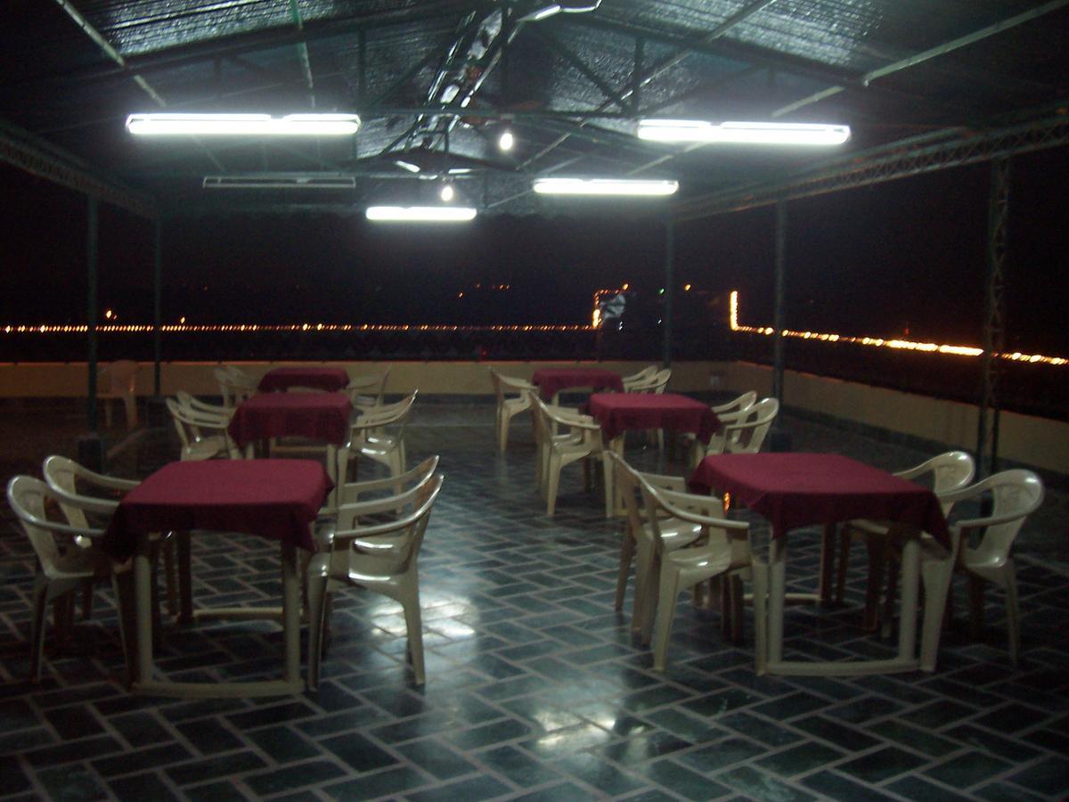 Hotel Taj Plaza, Vip Road, Agra Agra  Extérieur photo
